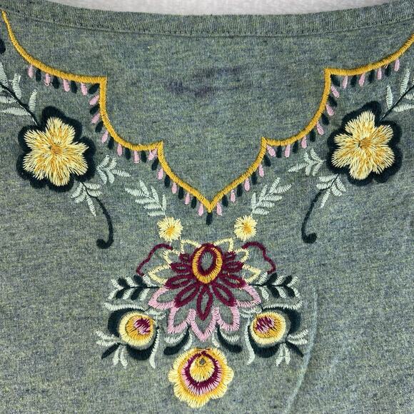 Soft Surroundings Small S Top Green Floral Embroidered Blouse Scoop Neck Boho - Picture 9 of 10